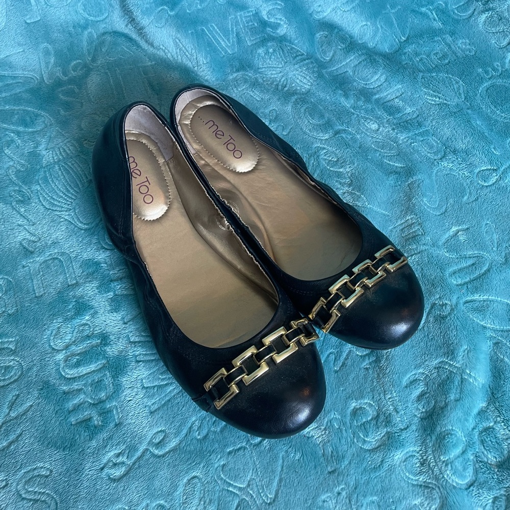 Me too flats black size 10